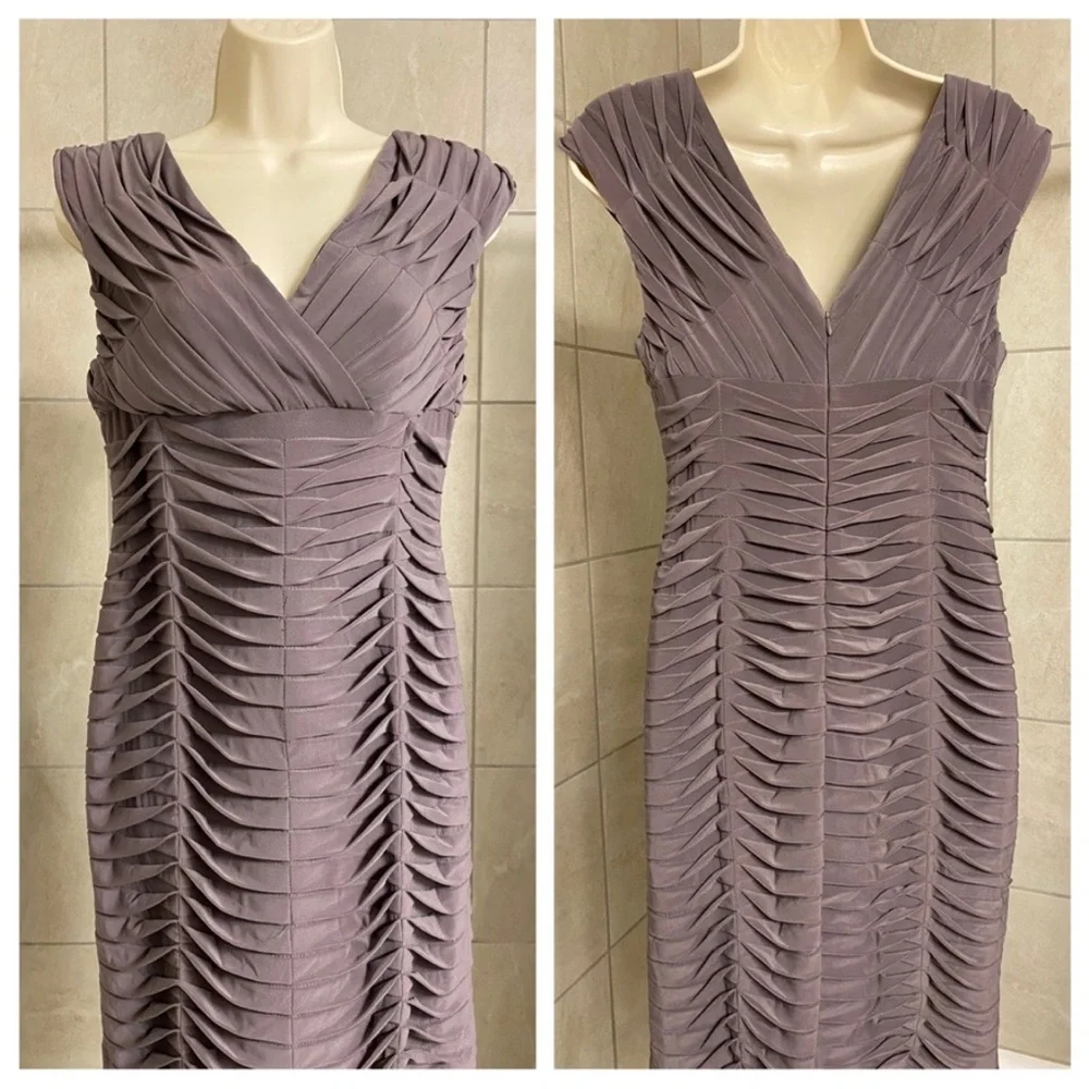 WORN ONCE / LIKE NEW Adrianna Papell cocktail dress, size 8 - Picture 2 of 6